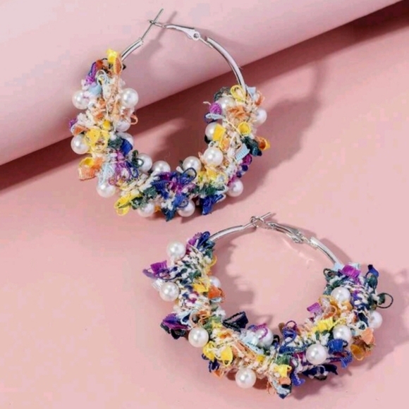 💜HP! Boho Fabric Scrap & Faux Pearl Hoop Earrings New! - Picture 3 of 8